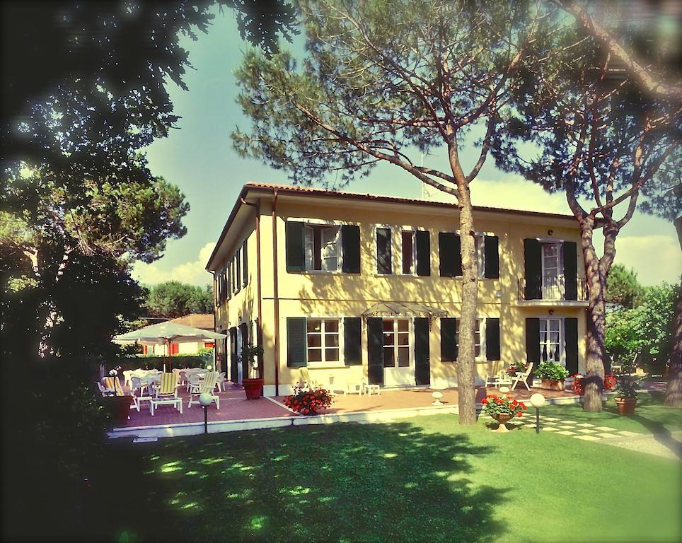 Hotel Villa Fiorisella Marina di Massa Exteriér fotografie