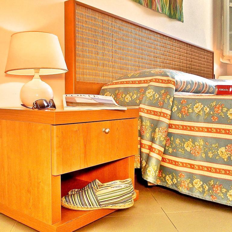 Hotel Villa Fiorisella Marina di Massa Pokoj fotografie